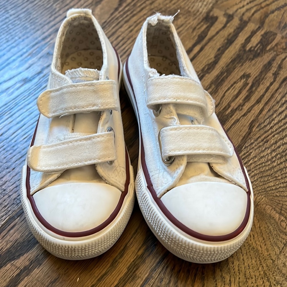 Size 8- Boys White Sneaker